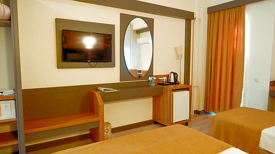Lycus River Thermal Hotel