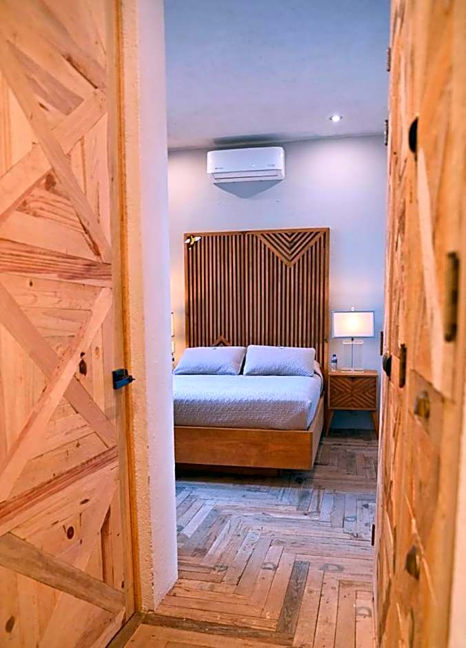 Canela Fina - Adults Only