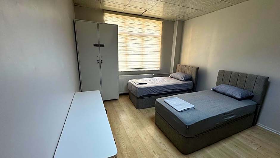 Hostelida