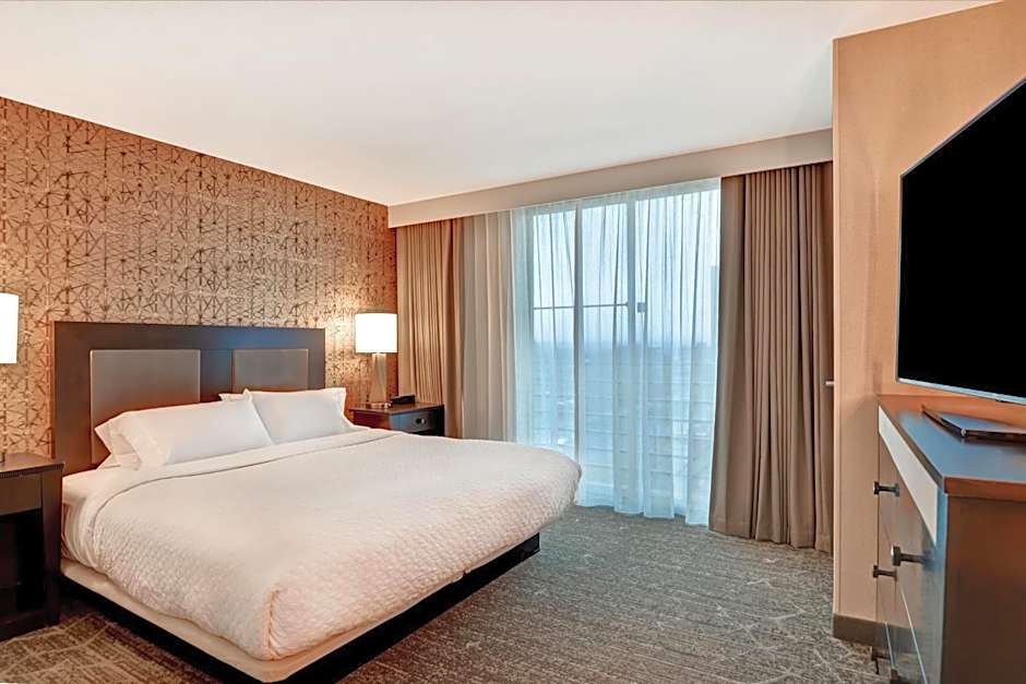 Embassy Suites by Hilton Minneapolis-Airport