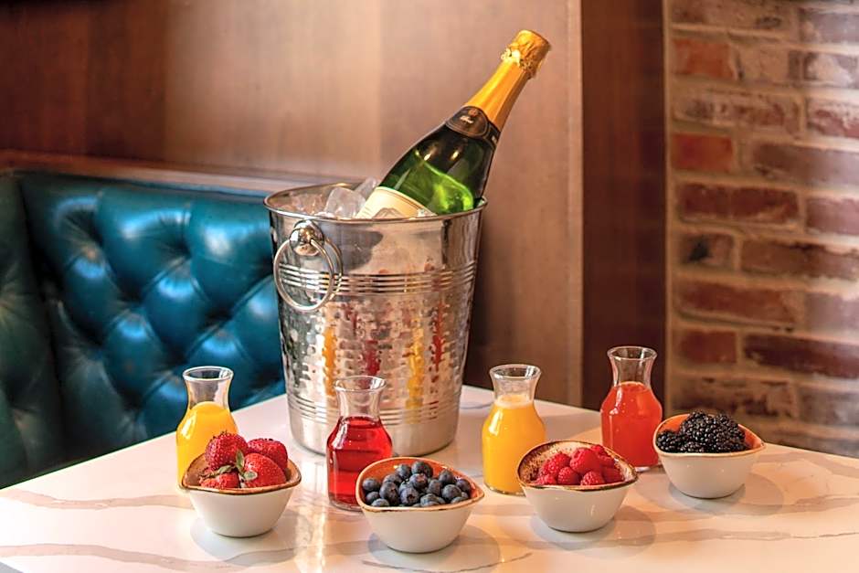 New Orleans Marriott Warehouse Arts District