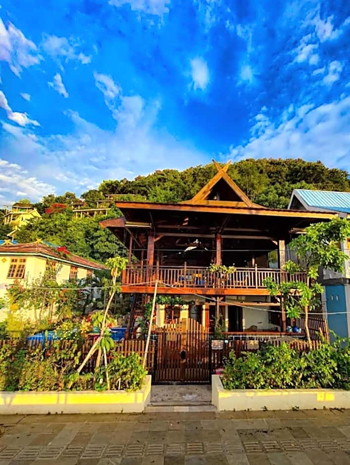 Cool Breeze Authentic Hotel Labuan Bajo Komodo