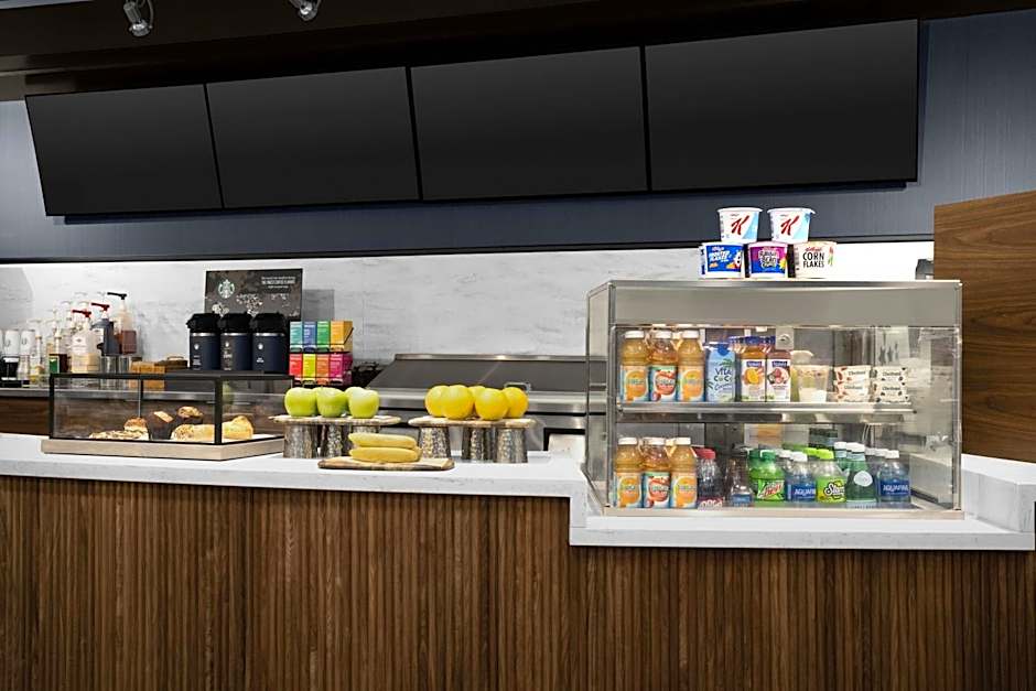 Courtyard by Marriott Dallas Addison/Quorum Drive