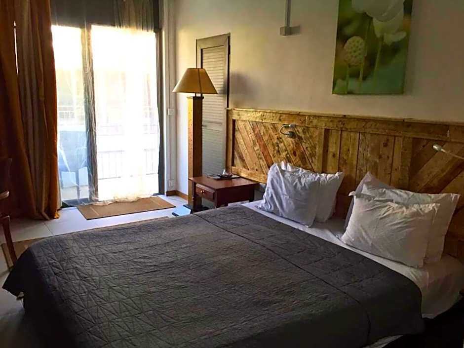 Villa Alizée Boutique Hotel - Idéal Couples & Pros - Rooftop - Parking privé