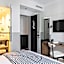 Best Western Premier The Blake Paris Gare Saint Lazare