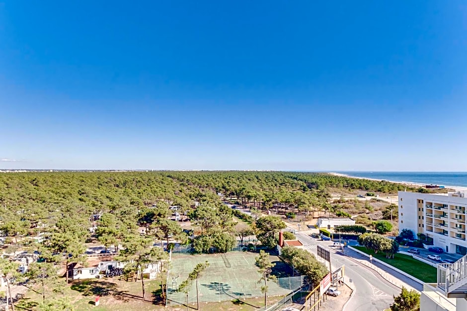 Yellow Praia Monte Gordo