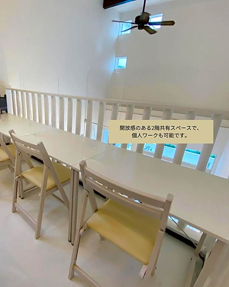 En- Hostel & Café bar