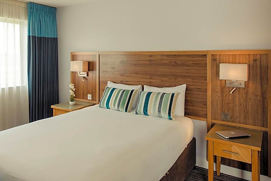 Aspect Hotel Park West