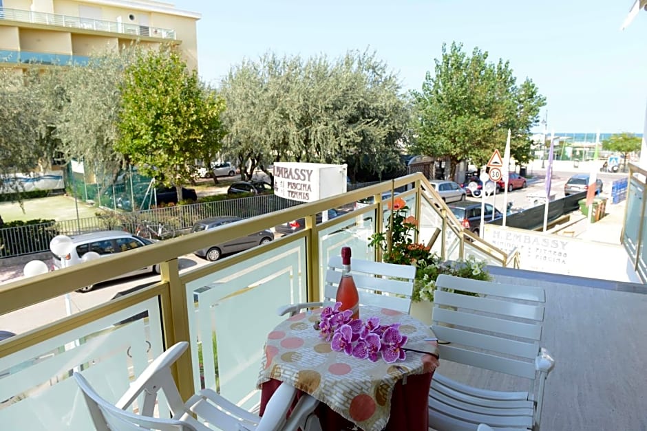 Hotel Embassy