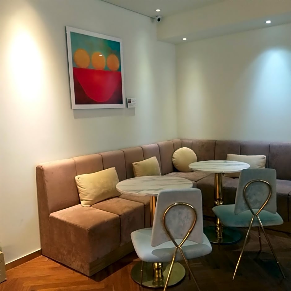 Ocean 2 Heaven Hotel