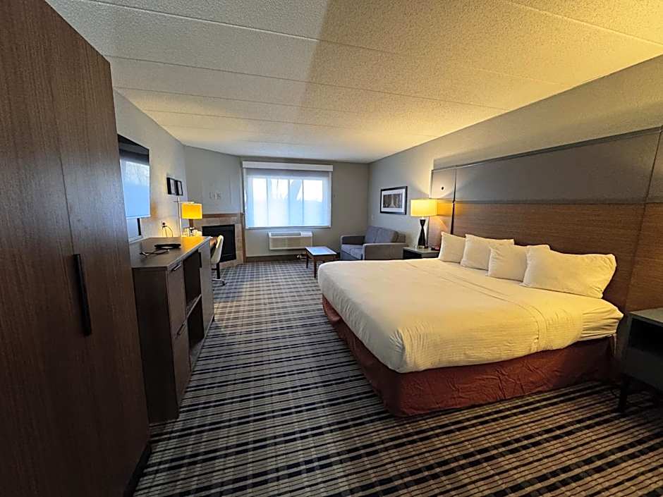 AmericInn by Wyndham White Bear Lake St. Paul