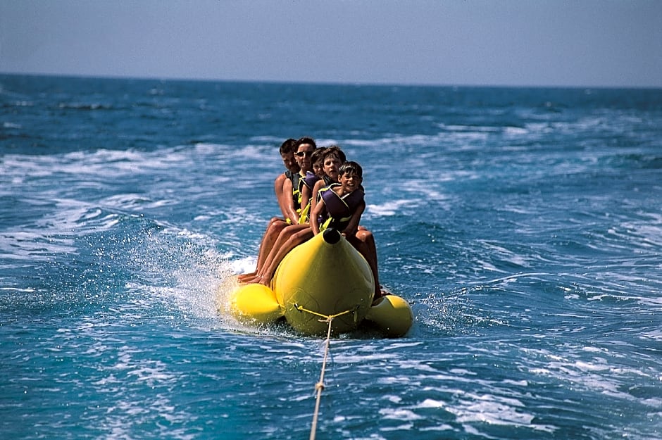 Miramar Sunny Hotel & Residence