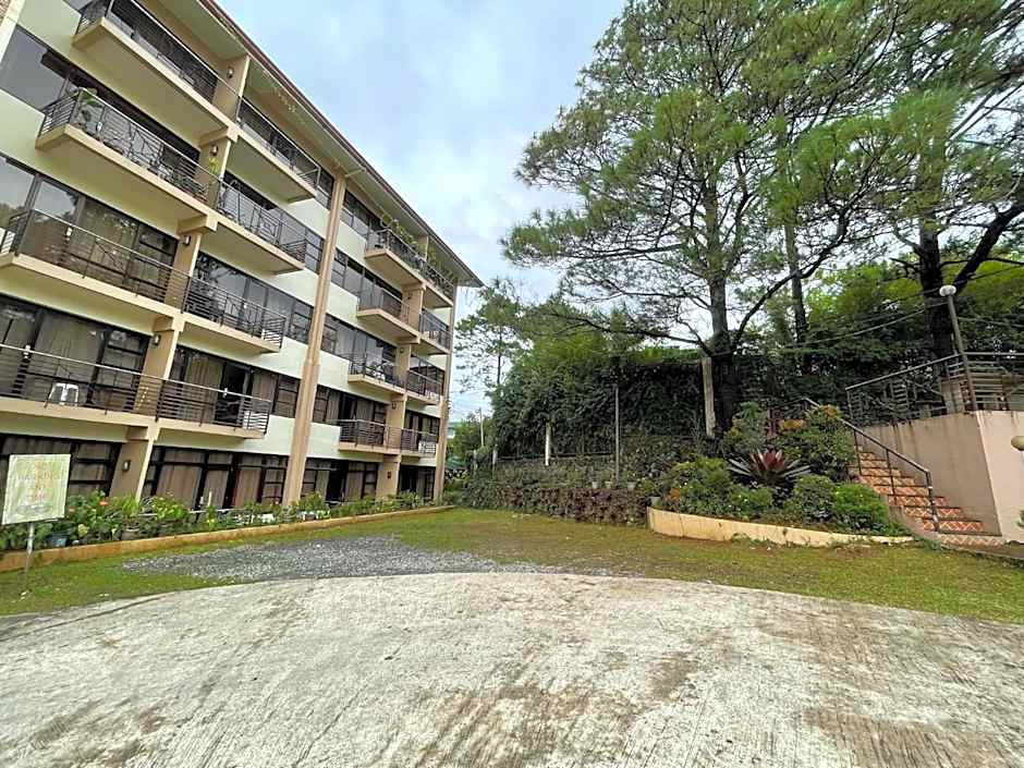 3 Pax Charming Foggy Cold Breeze, Cozy Gardenville Hotel
