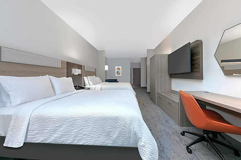 Holiday Inn Express Hotel & Suites Winnie By IHG