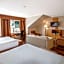 Coast Hillcrest Hotel