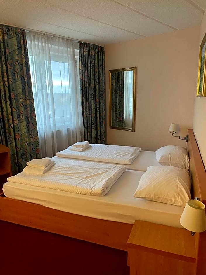 TRIP INN Axxon Hotel