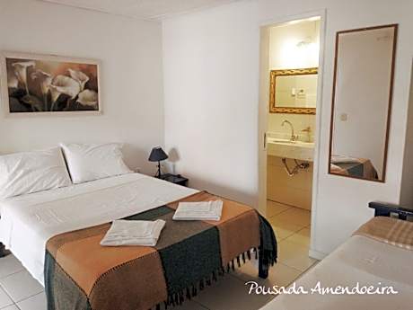 POUSADA AMENDOEIRA