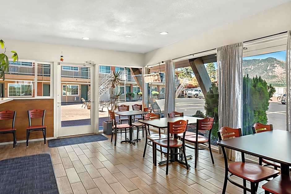 Americas Best Value Inn & Suites Flagstaff