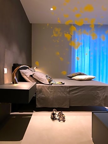 Golden Suites 50