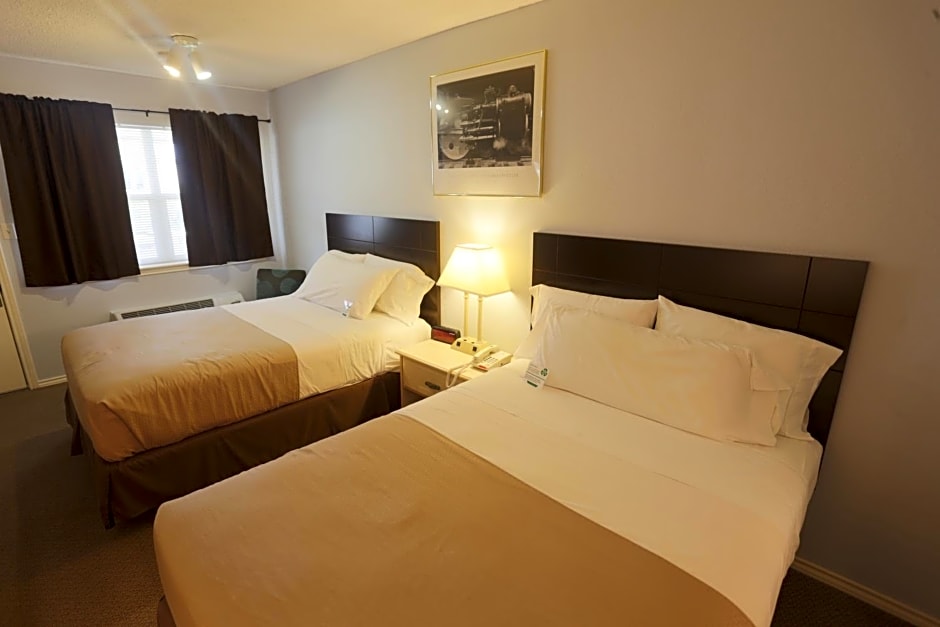 Victoria Palms Inn and Suites