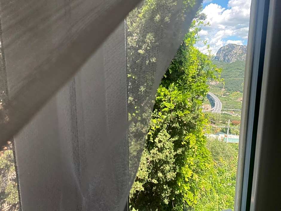 Finale Ligure Gorra Rooms Rosa di Mare vicino al mare lontano dal caos!