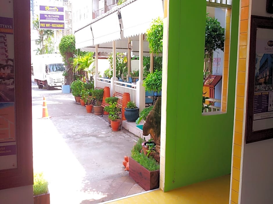 Sawasdee Sukhumvit Inn