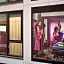 Moxy by Marriott Chicago Downtown