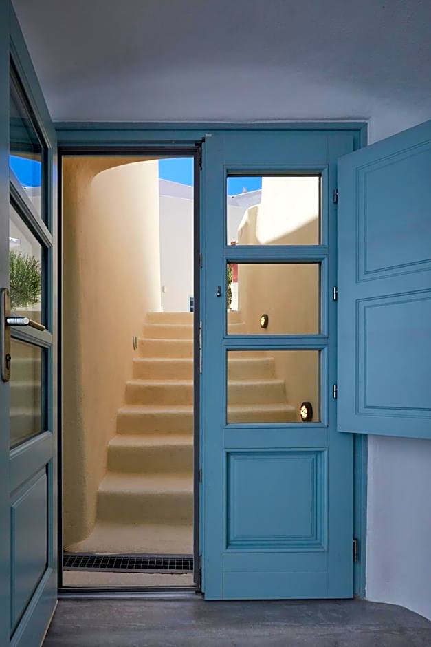 Arxegono Cave Houses Santorini