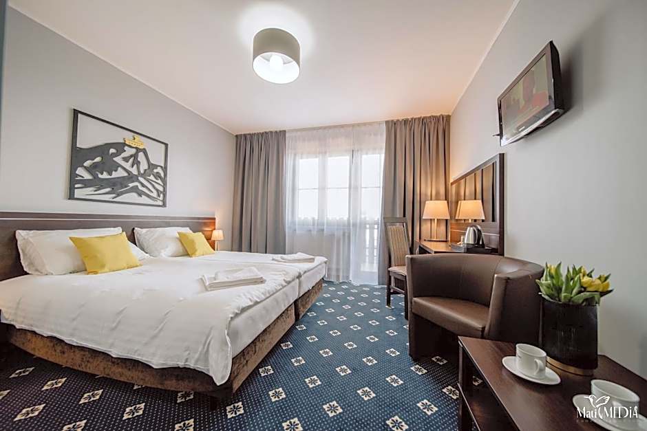 Karpacki & SPA - blisko wyciągu, Restauracja, Sala Zabaw, Bar 24h