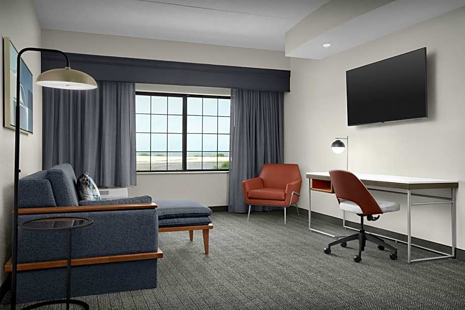 Courtyard by Marriott Pensacola Downtown