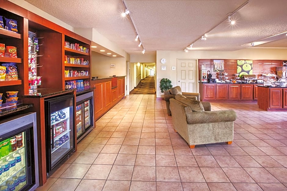 Country Inn & Suites by Radisson, Canton near Hall of Fame