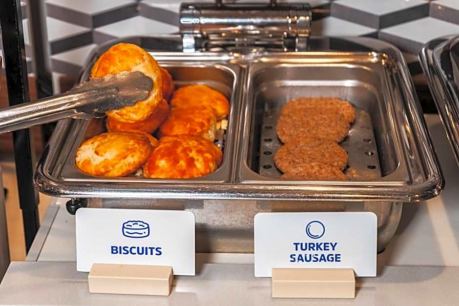 Holiday Inn Express Maspeth Hotel By IHG