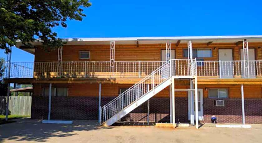 Love Hotels Western Holiday by OYO at Harlan Lake NE