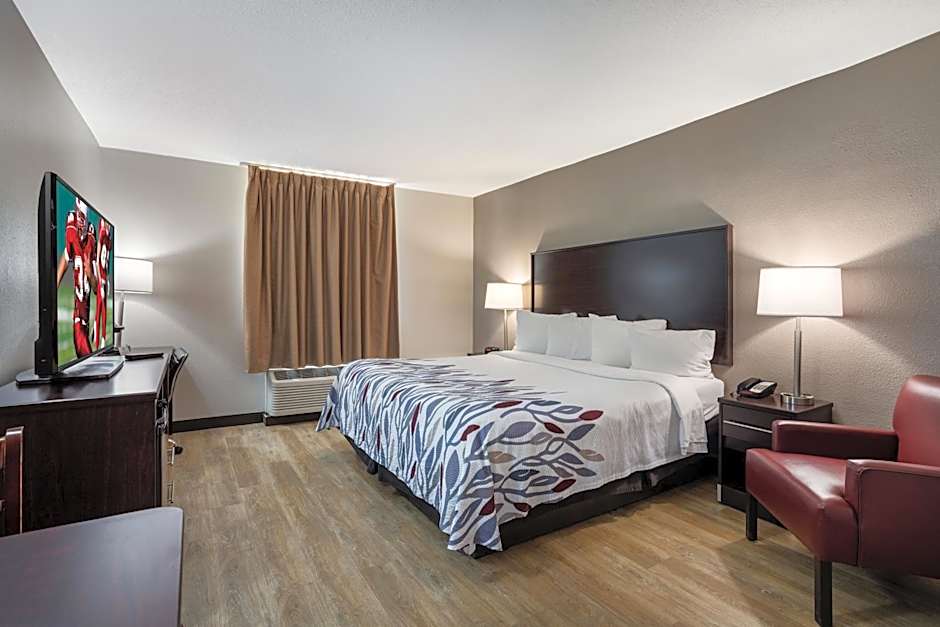 Red Roof Inn & Suites Jacksonville, NC