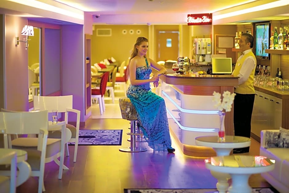 The Time Hotel Old City