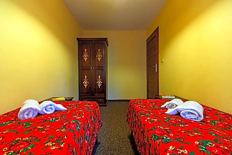 Deluxe Suite 1