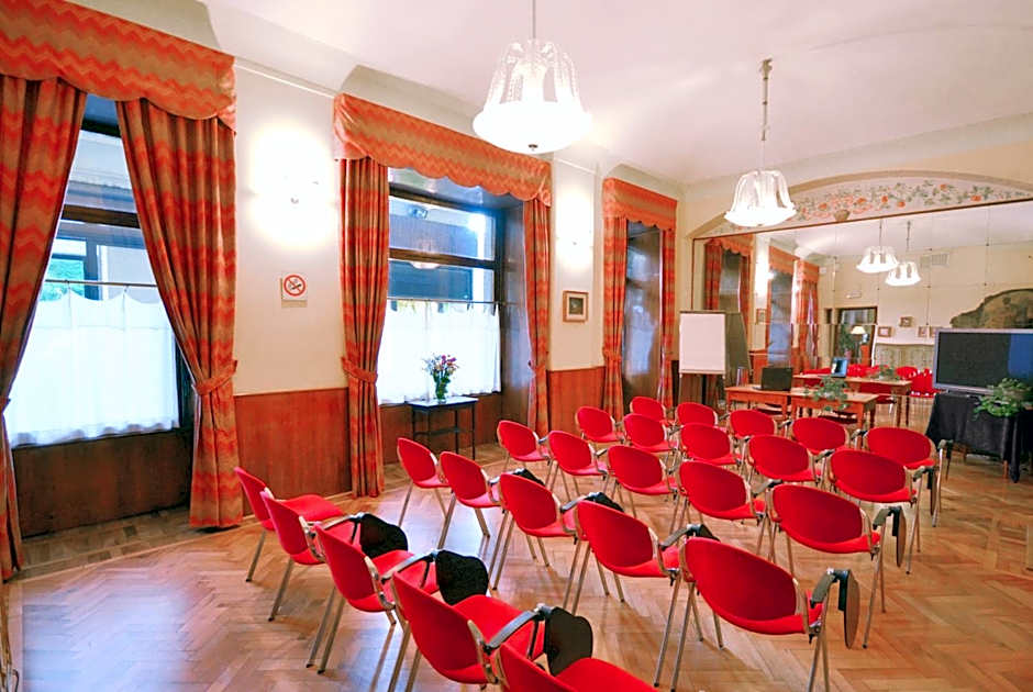 Hotel Roma e Rocca Cavour