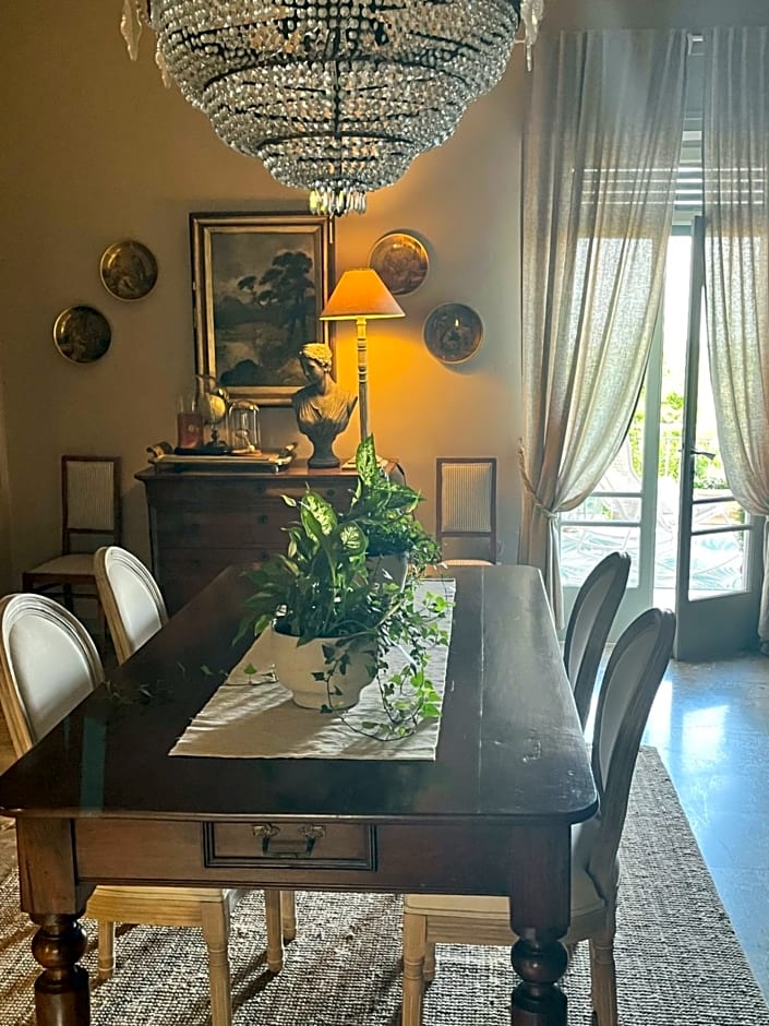 Villa House and Garden B&B