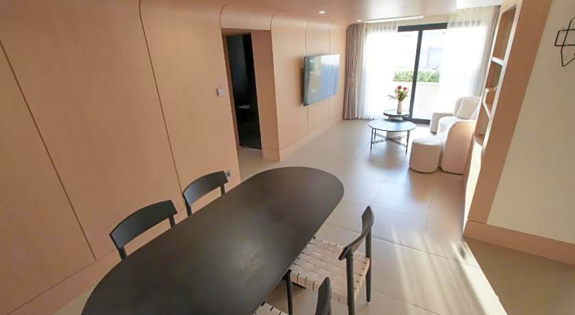 H Avenue Hotel Seomyeon Station