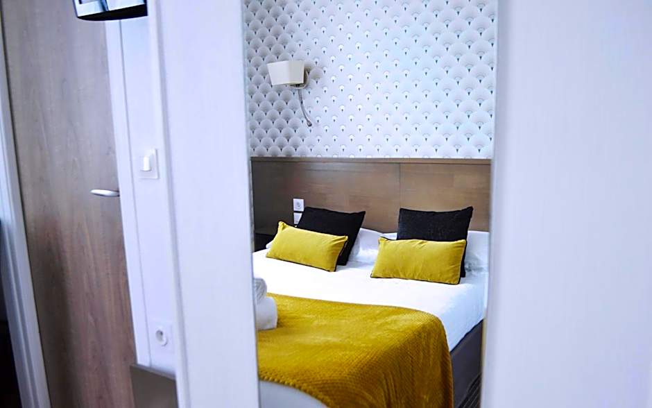 Brit Hotel Le Surcouf