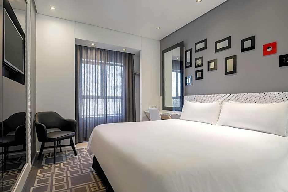 Protea Hotel Fire & Ice! Pretoria Menlyn