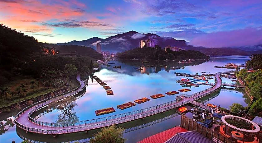 Sun Moon Lake Loft Inn