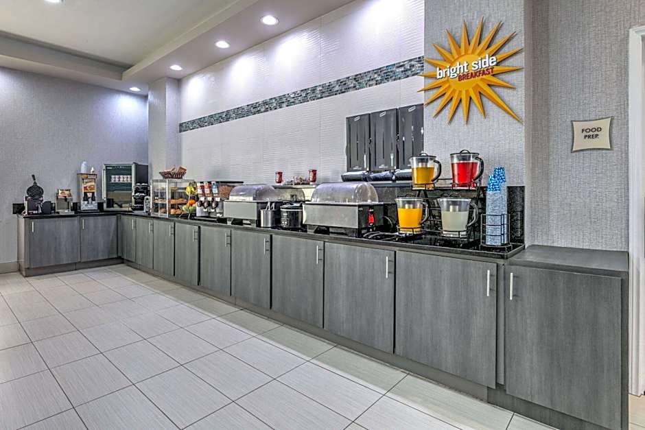 La Quinta Inn & Suites by Wyndham Weatherford