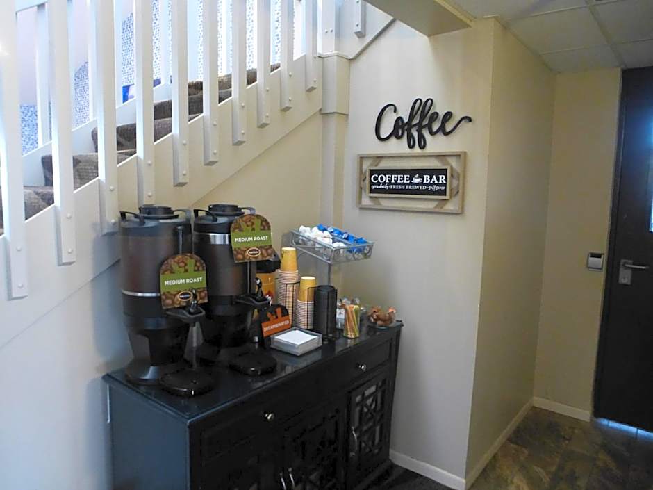 AmericInn by Wyndham Mitchell