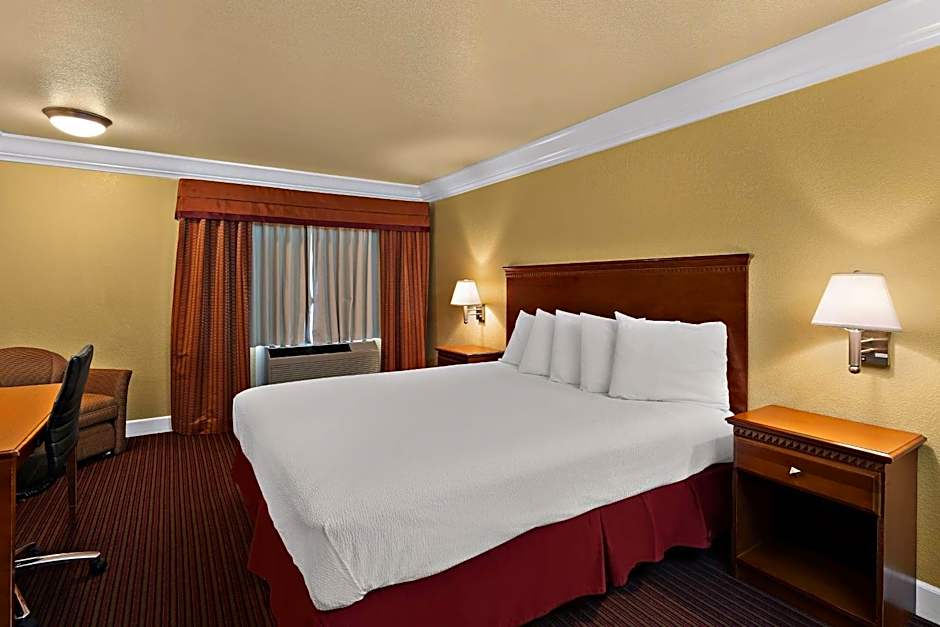 Best Western Willits Inn