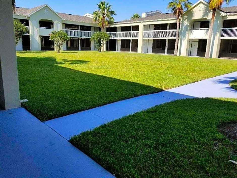 GreenPoint Hotel Kissimmee