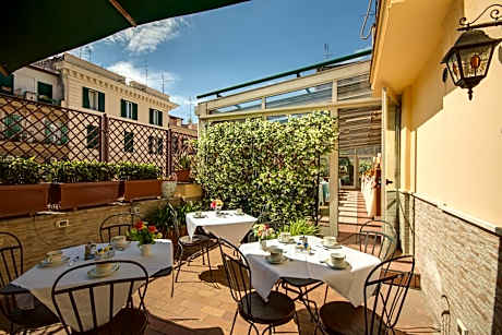 Hotel Borromeo