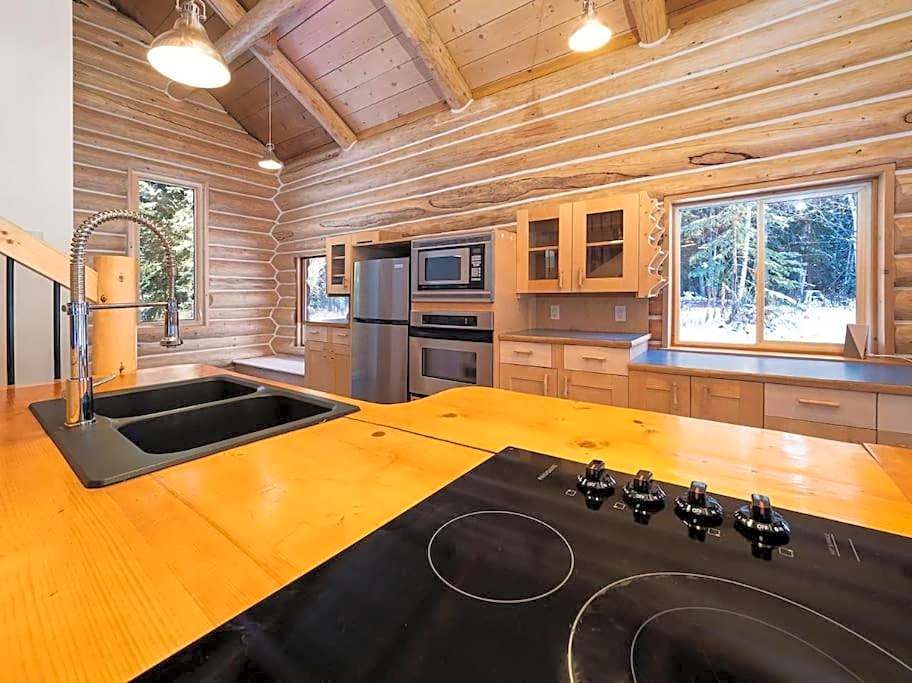 Golden Cabin - Hot Tub - Games Barn - Theatre