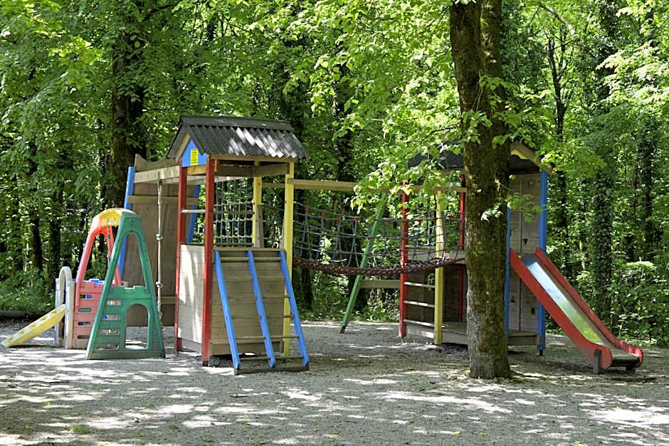 Le Bois Dormant-Hôtel Restaurant & Spa Logis Hôtel