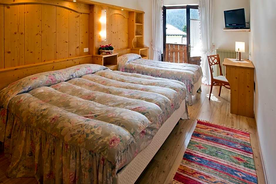 Photo 1 of 9 of Triple Room